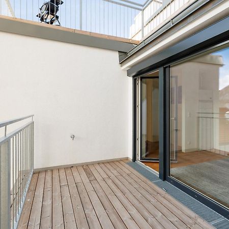 Symphony Apartments 42 - Modern Loft With Terrace And Grill In Central Location Wien Exteriör bild