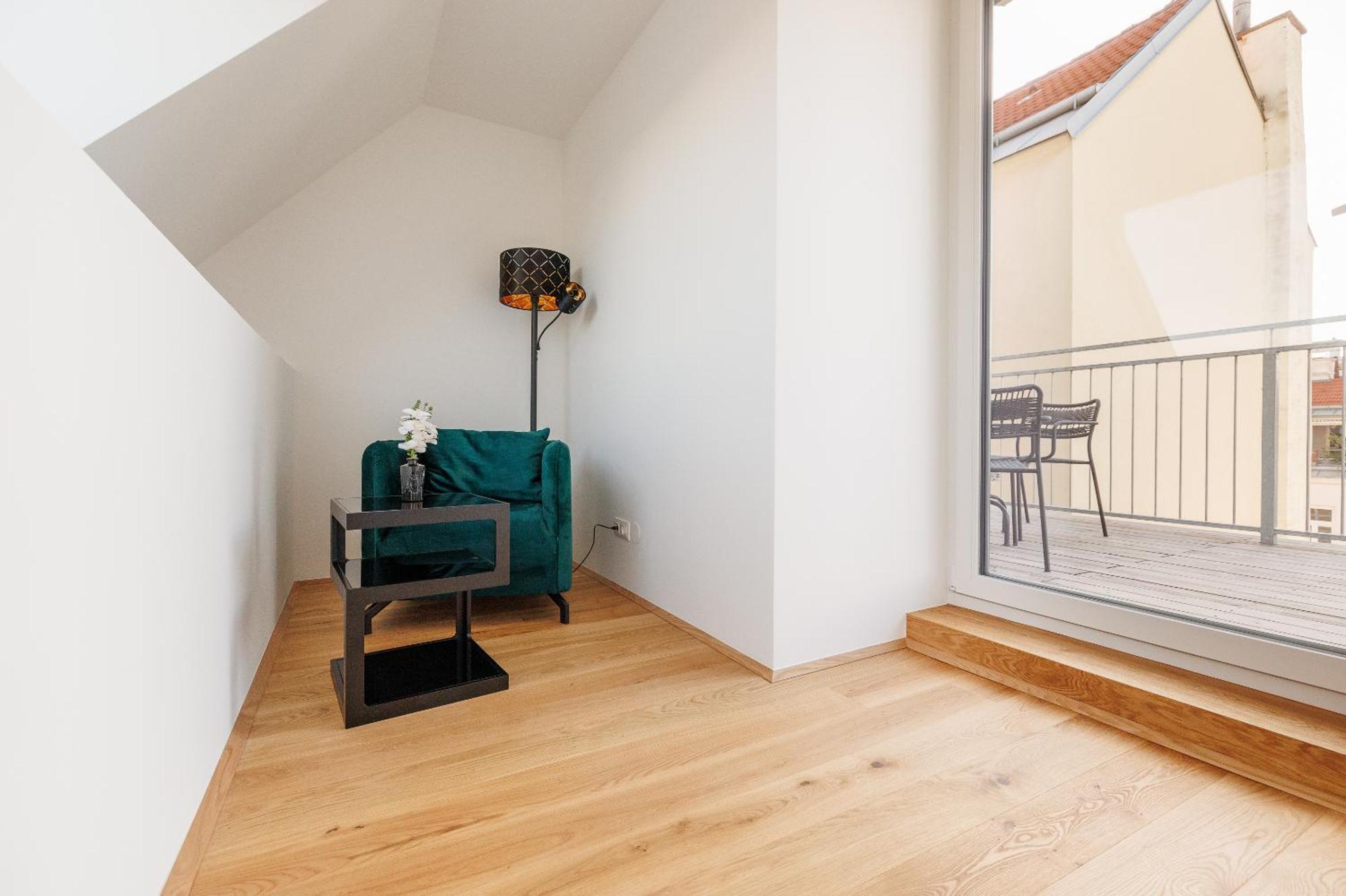 Symphony Apartments 42 - Modern Loft With Terrace And Grill In Central Location Wien Exteriör bild