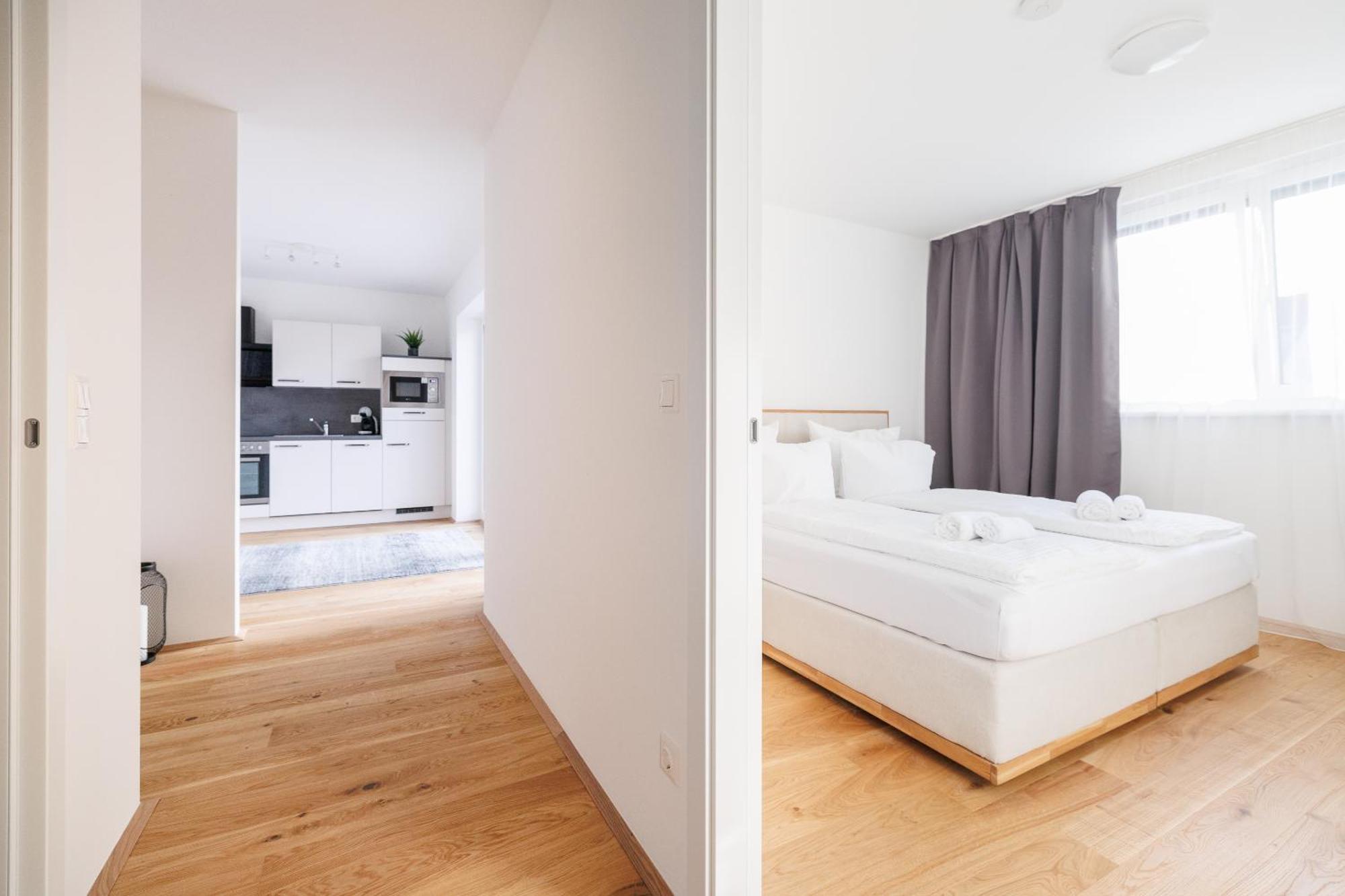 Symphony Apartments 42 - Modern Loft With Terrace And Grill In Central Location Wien Exteriör bild