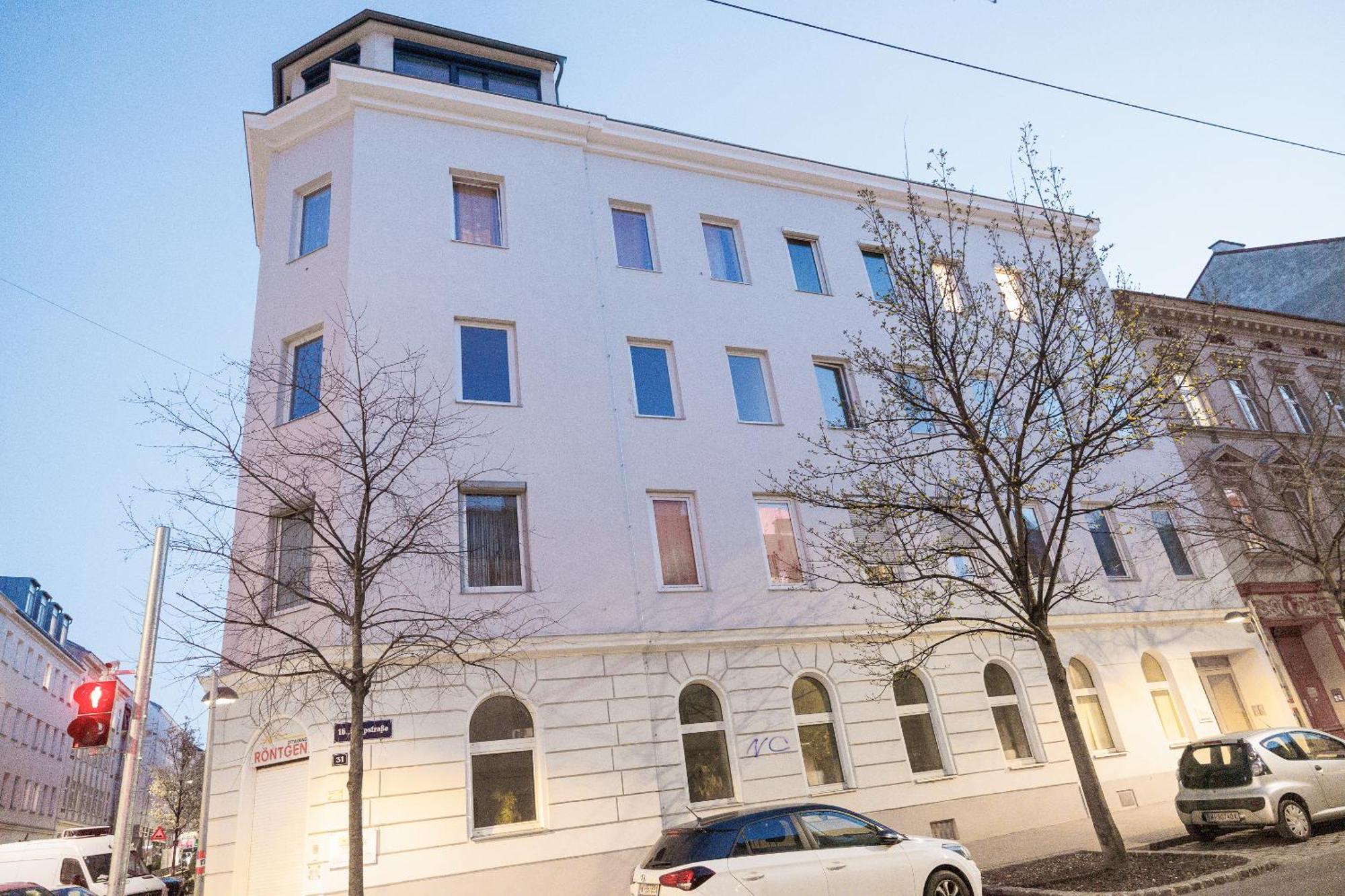 Symphony Apartments 42 - Modern Loft With Terrace And Grill In Central Location Wien Exteriör bild